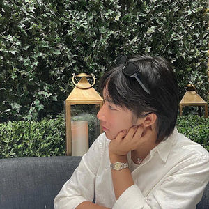 Meet your Posher, Leo